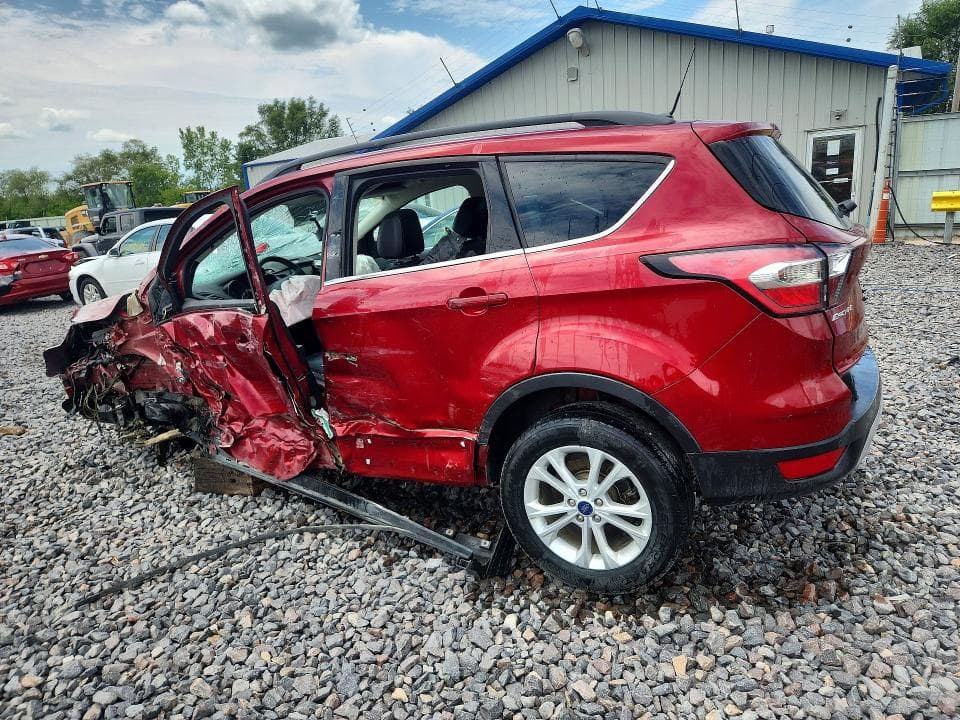 2017 FORD ESCAPE SE 2