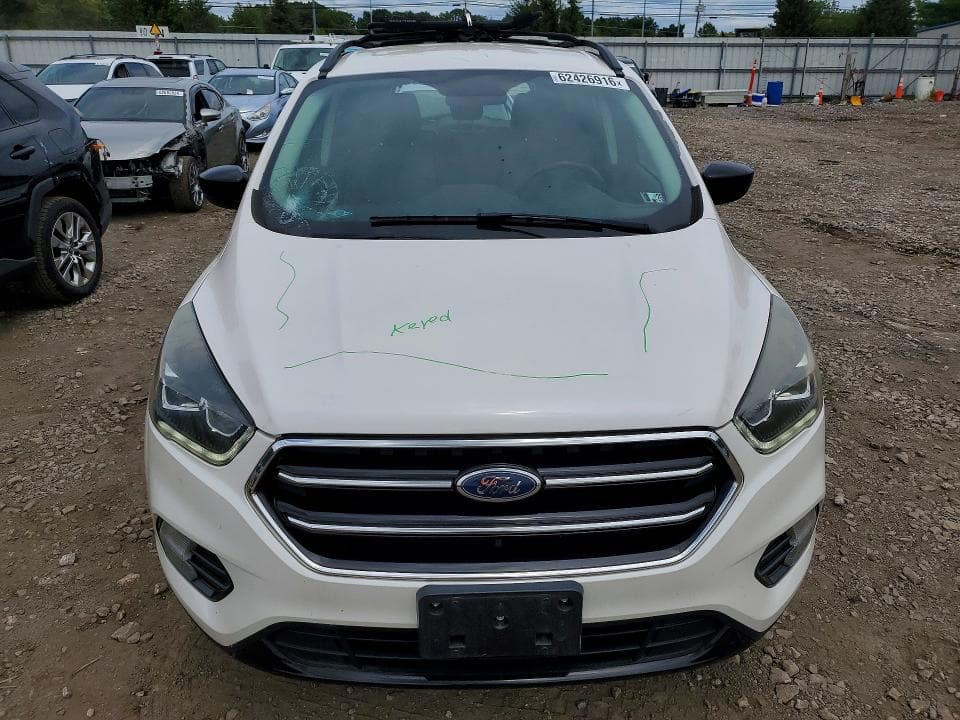 2017 FORD ESCAPE SE 5