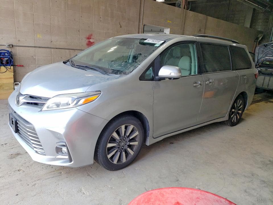 2019 TOYOTA SIENNA LIMITED PREMIUM 7-PASSENGER