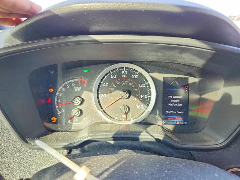 2020 TOYOTA COROLLA SE 9