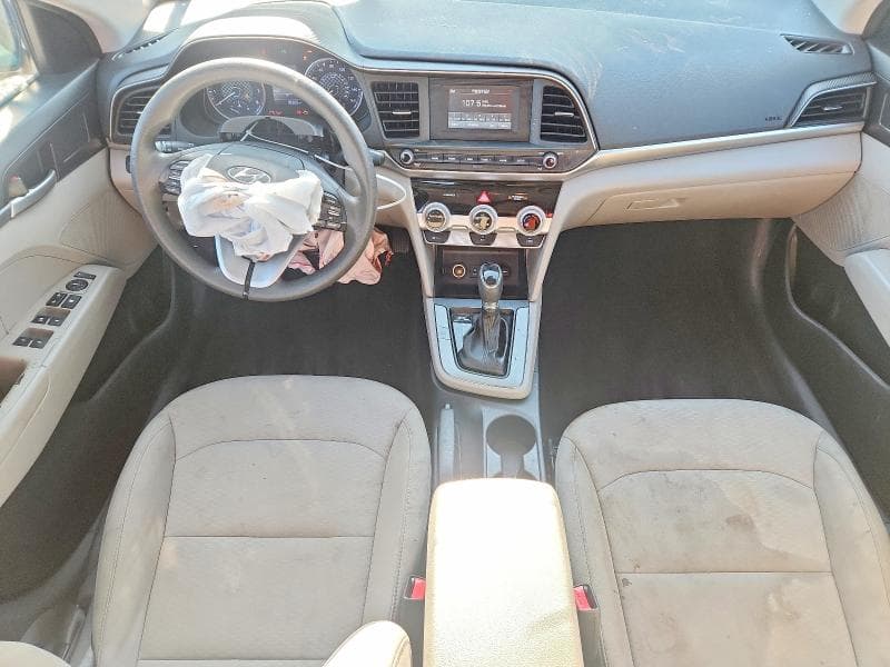 2019 HYUNDAI ELANTRA SE 8