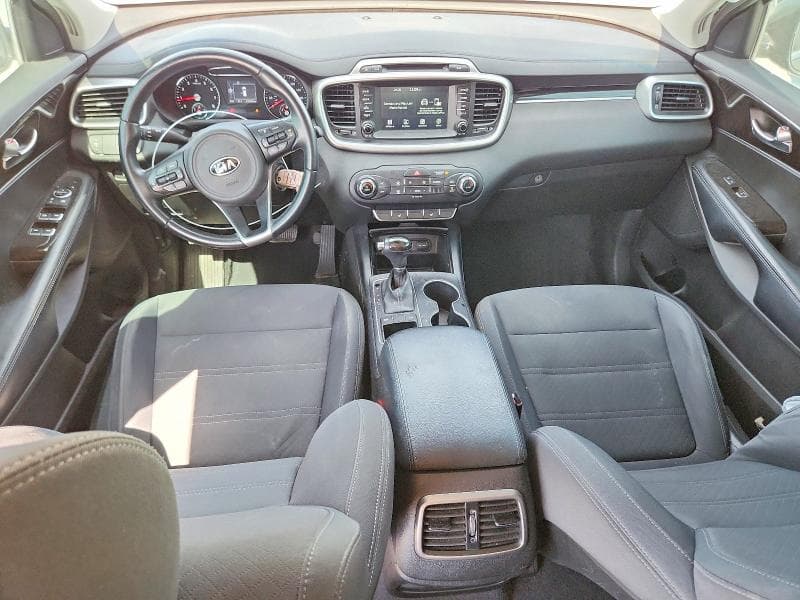 2018 KIA SORENTO LX 8