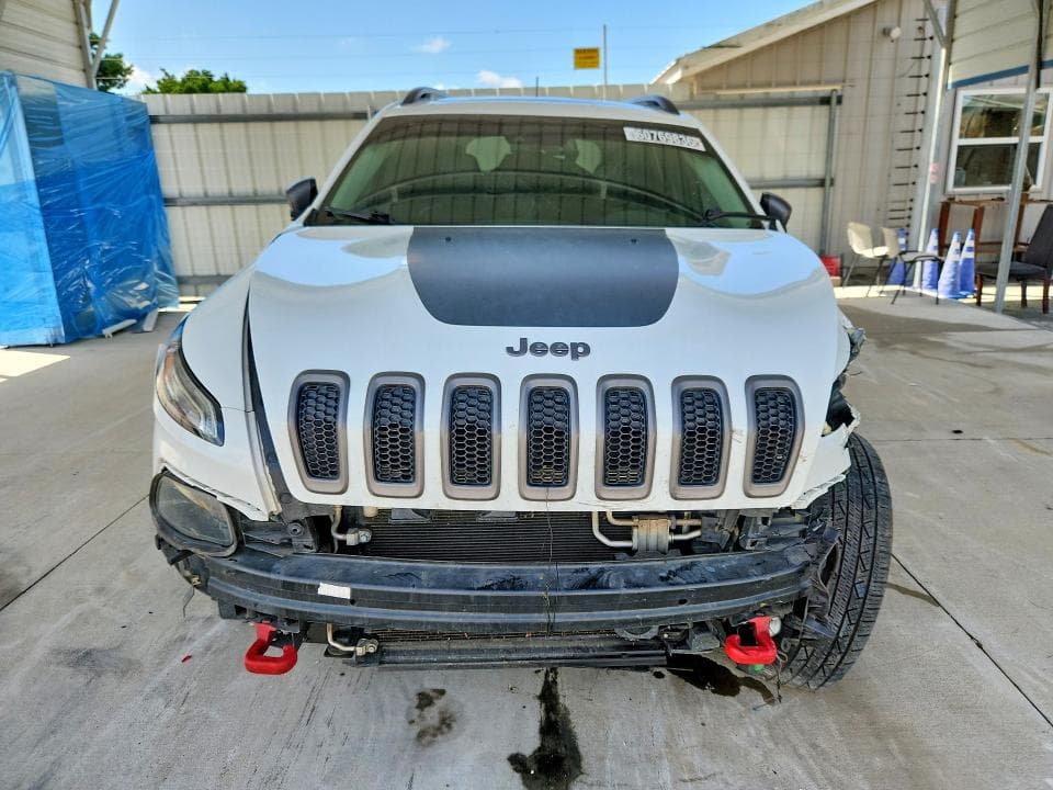 2017 JEEP CHEROKEE TRAILHAWK 5