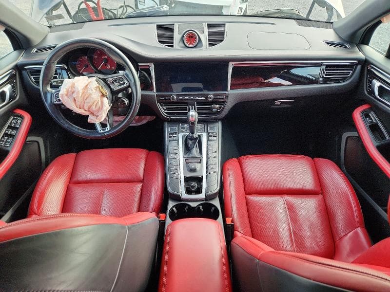 2020 PORSCHE MACAN GTS 8