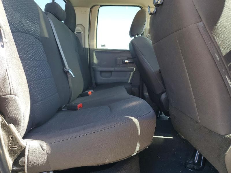 2019 RAM 1500 CLASSIC SLT 10