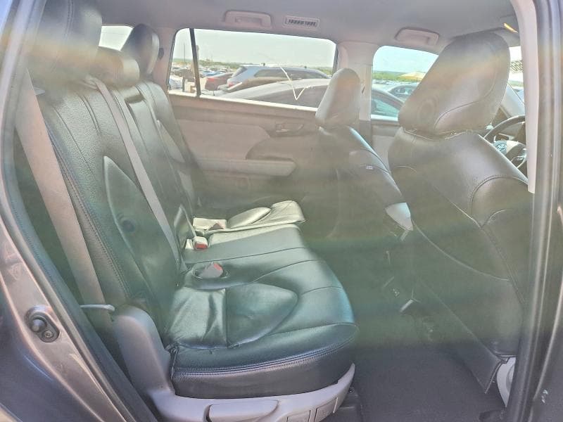 2022 TOYOTA HIGHLANDER LE 11