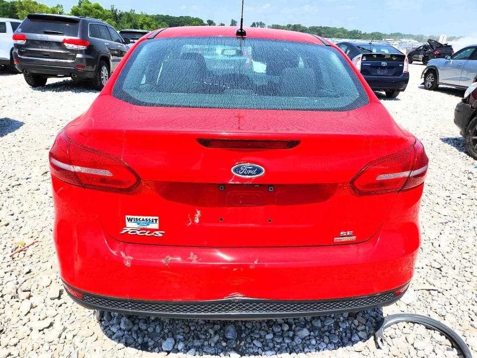 2017 FORD FOCUS SE 6