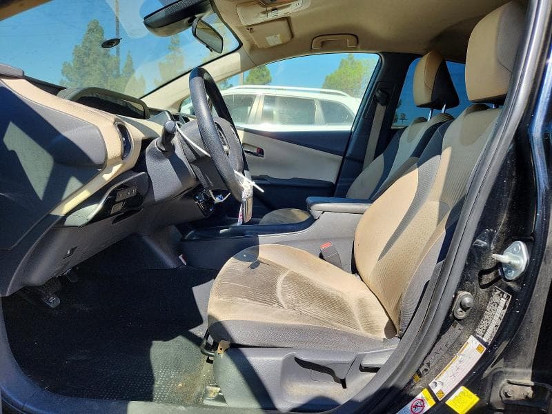 2017 TOYOTA PRIUS TWO 7