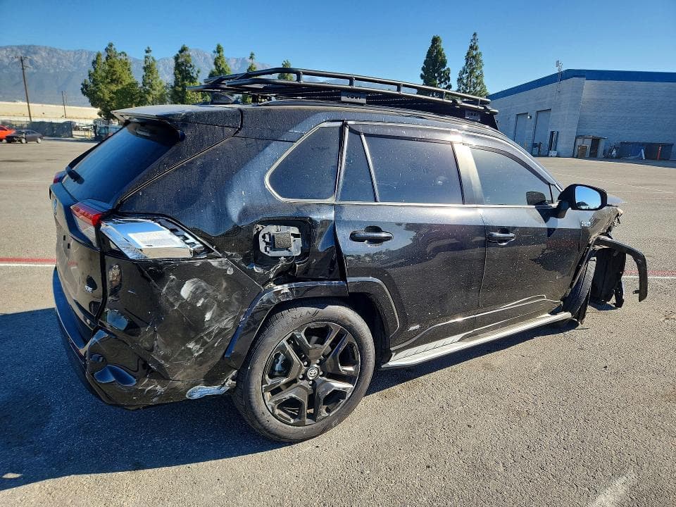 2021 TOYOTA RAV4 PRIME SE 3