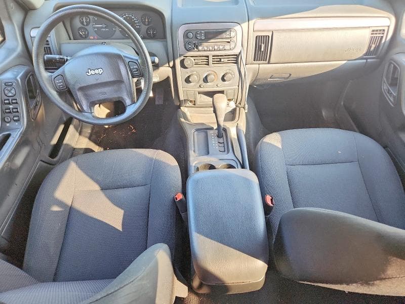 2024 JEEP GRAND CHEROKEE LAREDO 8