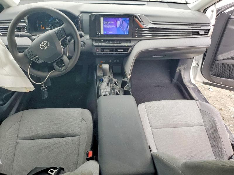 2025 TOYOTA CAMRY LE 8