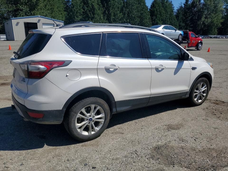 2017 FORD ESCAPE SE 3