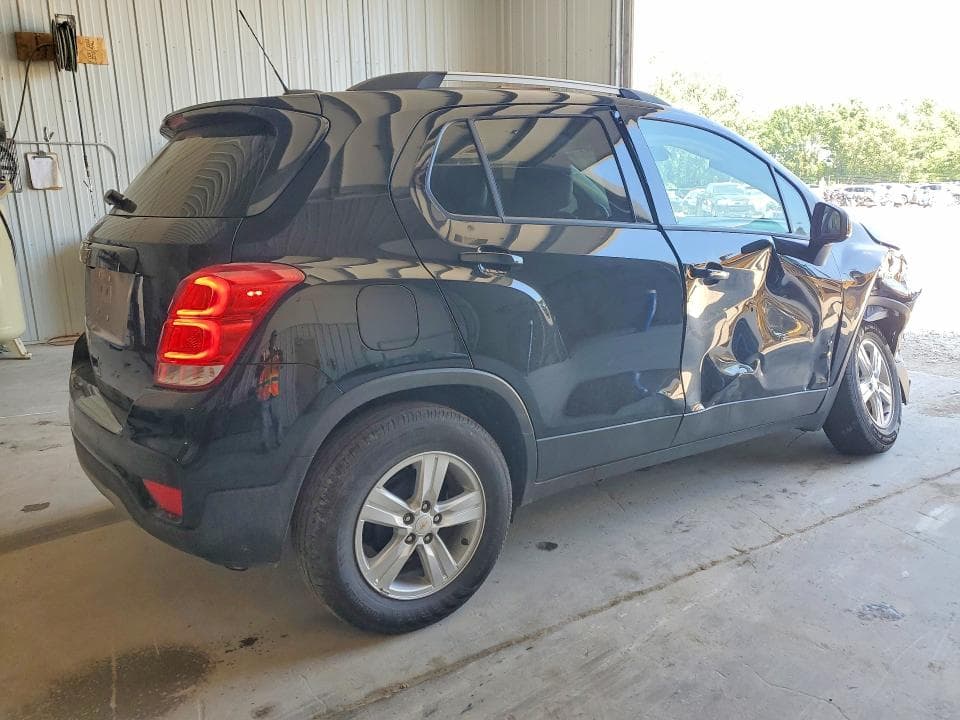 2021 CHEVROLET TRAX 1LT 3