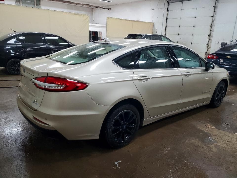 2019 FORD FUSION SE 3