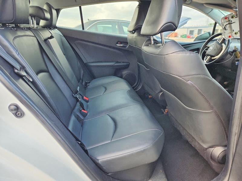 2018 TOYOTA PRIUS FOUR 10