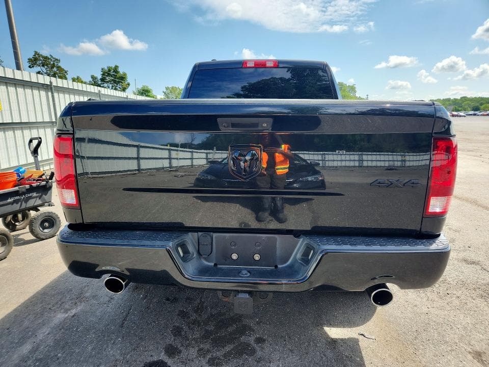 2017 RAM 1500 ST 6
