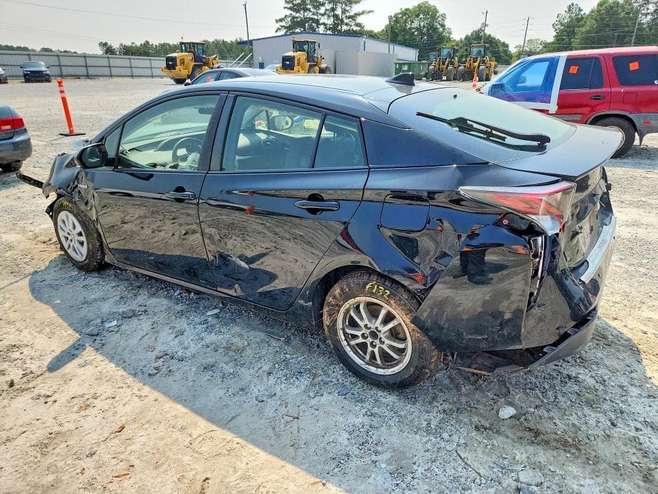 2018 TOYOTA PRIUS THREE 2
