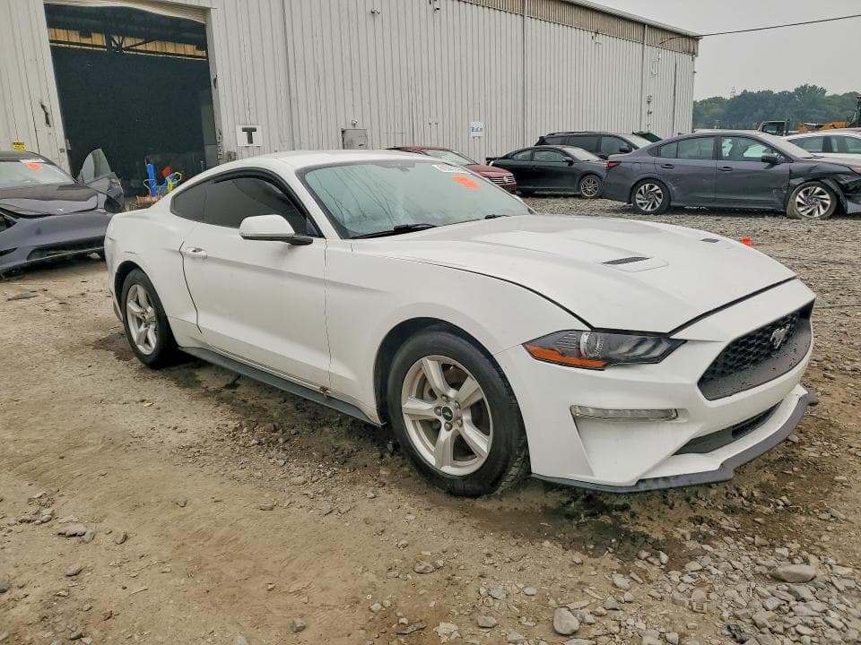 2019 FORD MUSTANG 4
