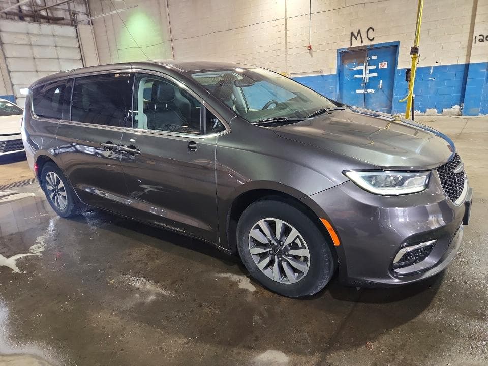 2023 CHRYSLER PACIFICA HYBRID TOURING L 4