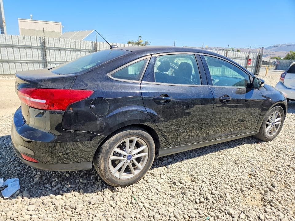 2017 FORD FOCUS SE 3