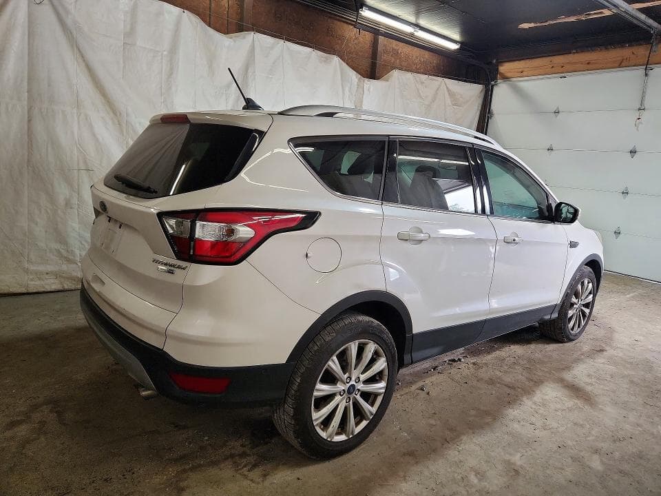 2018 FORD ESCAPE TITANIUM 3