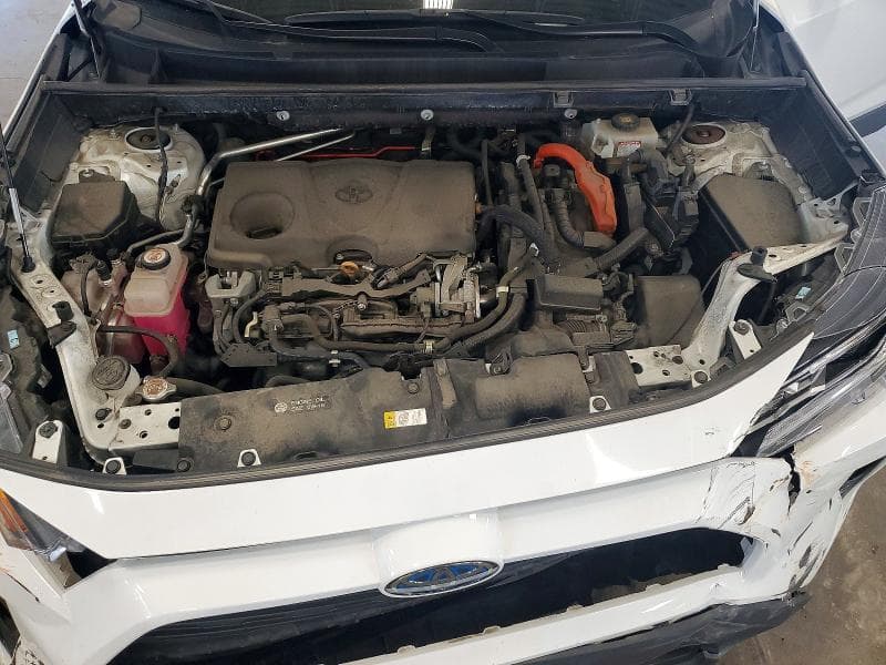 2020 TOYOTA RAV4 HYBRID XLE 12