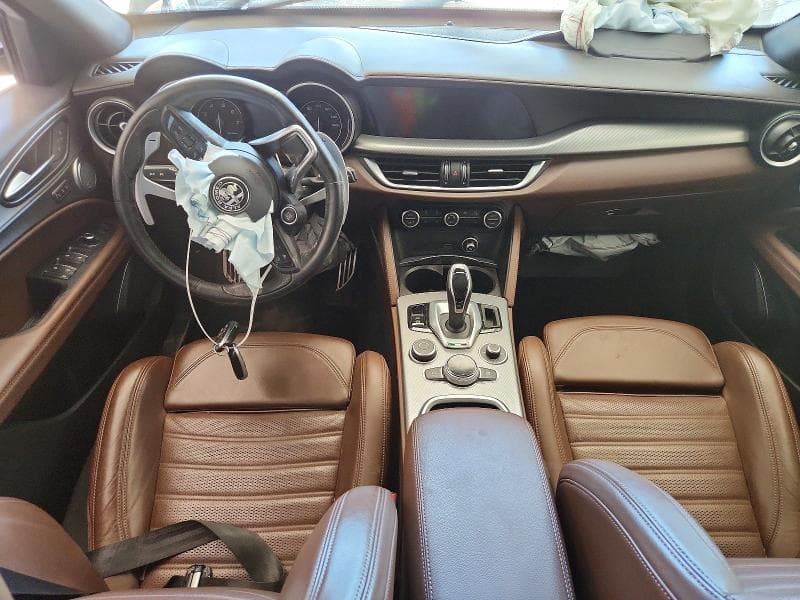 2021 ALFA ROMEO STELVIO TI 8
