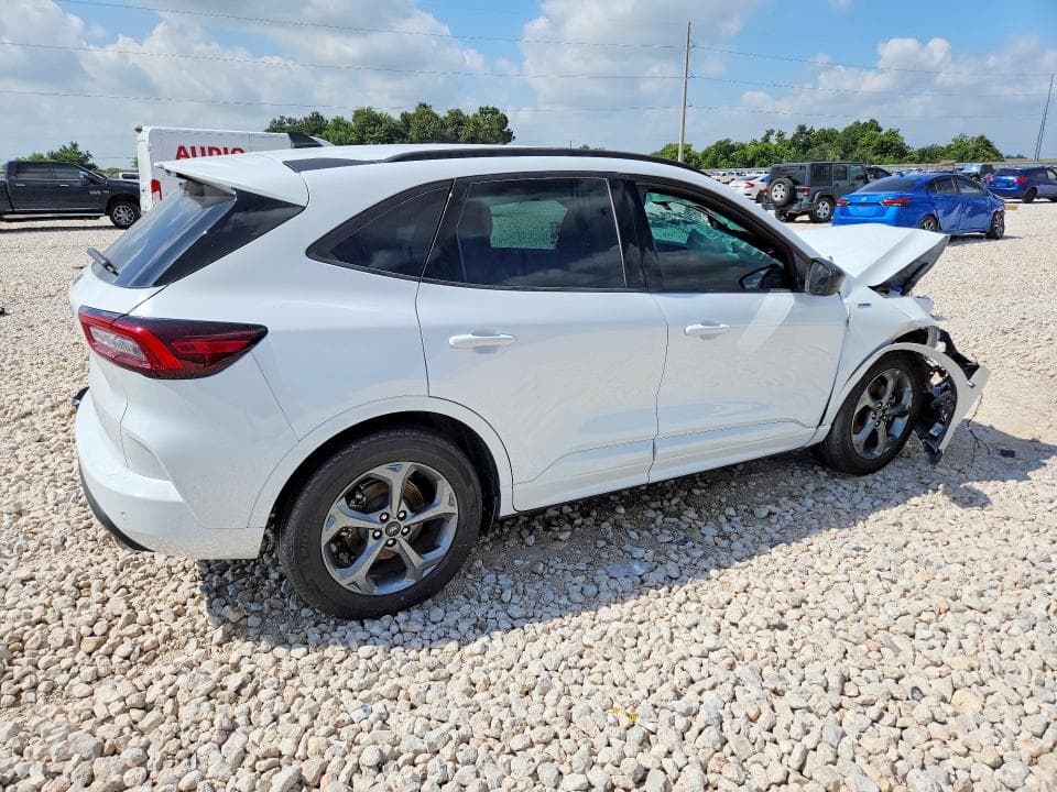 2023 FORD ESCAPE ST LINE 3