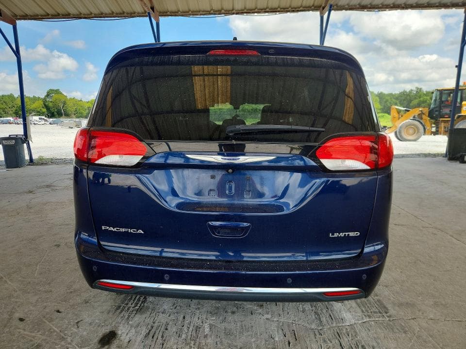 2018 CHRYSLER PACIFICA LIMITED 6