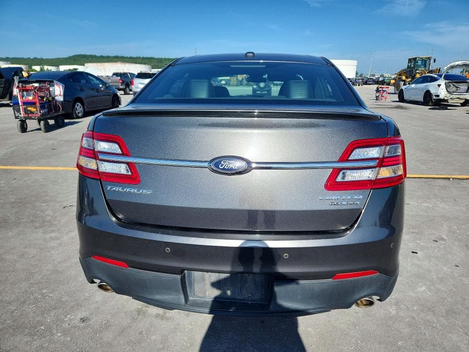 2017 FORD TAURUS LIMITED 6