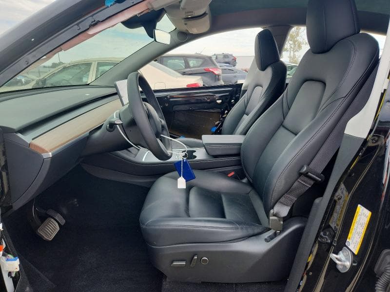 2025 TESLA MODEL Y 7