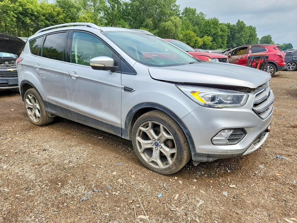 2017 FORD ESCAPE TITANIUM 4