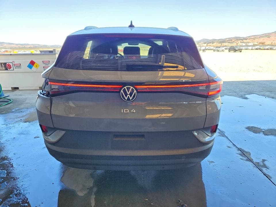 2022 VOLKSWAGEN ID.4 PRO S 6