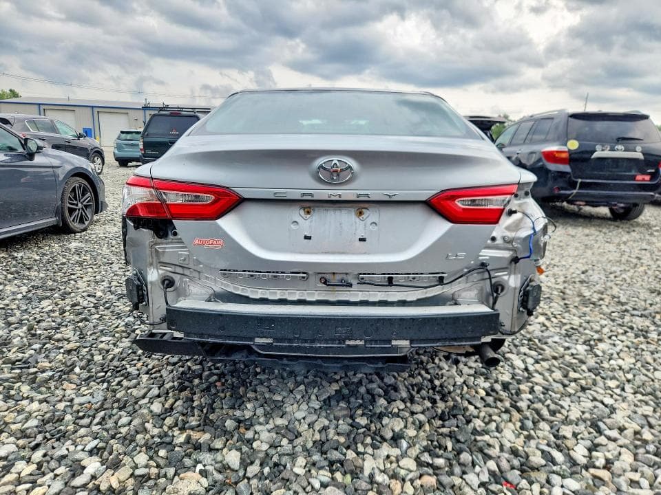 2018 TOYOTA CAMRY LE 6