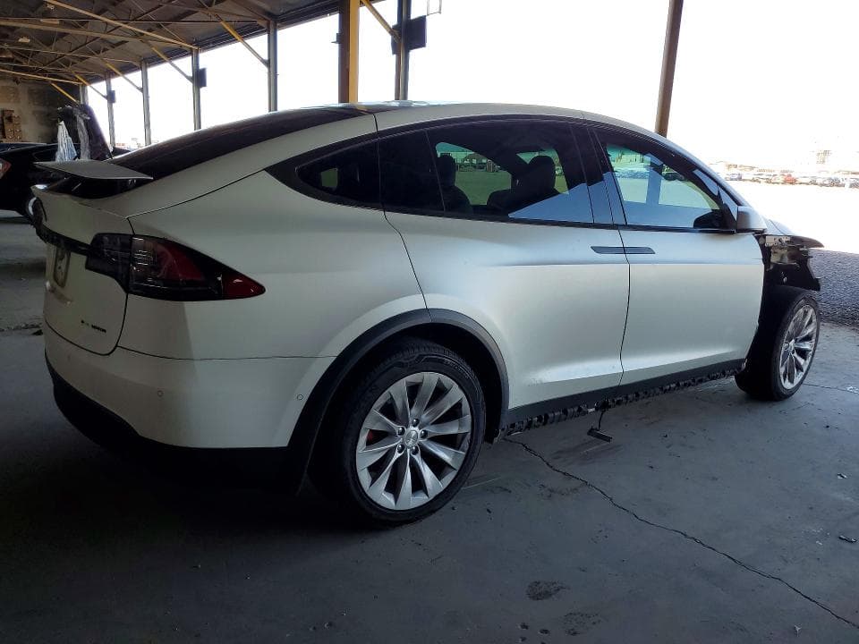 2020 TESLA MODEL X 3