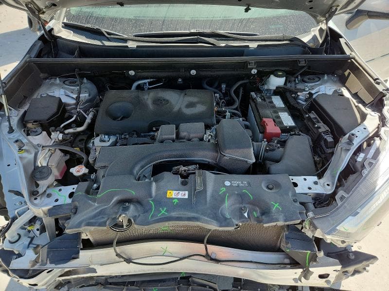 2024 TOYOTA RAV4 XLE PREMIUM 12