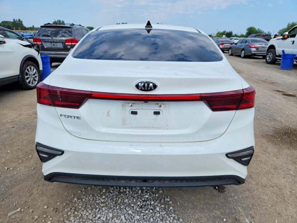 2021 KIA FORTE FE 6
