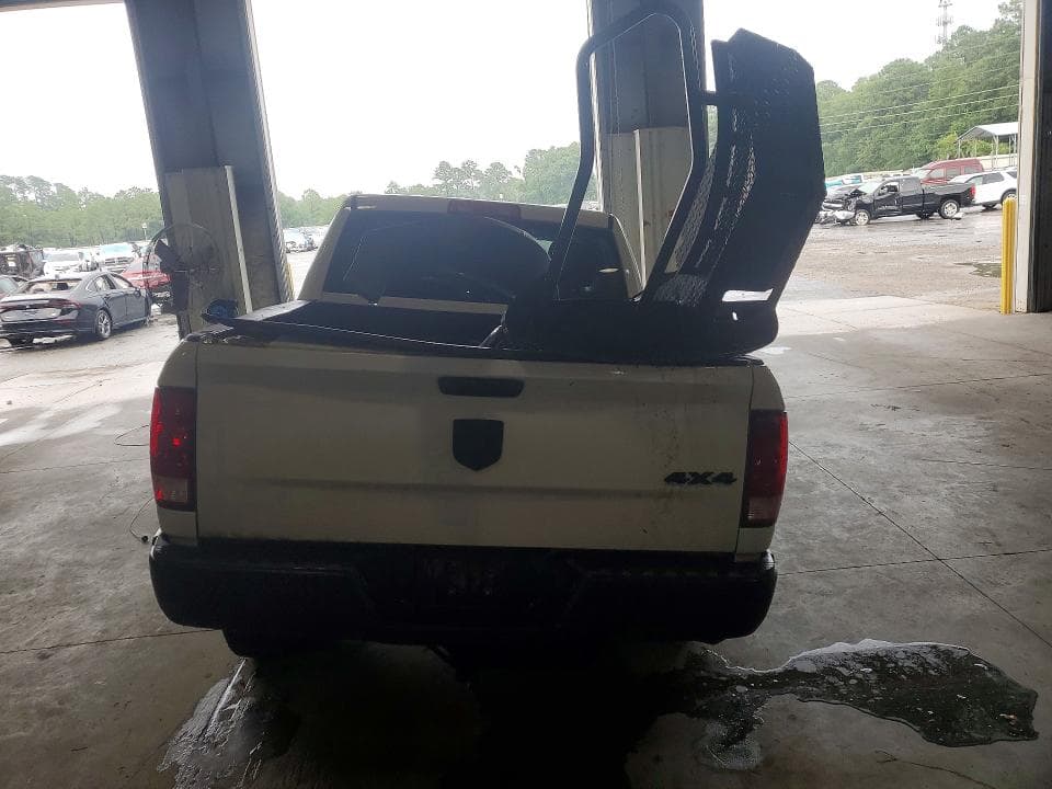 2022 RAM 1500 CLASSIC TRADESMAN 6