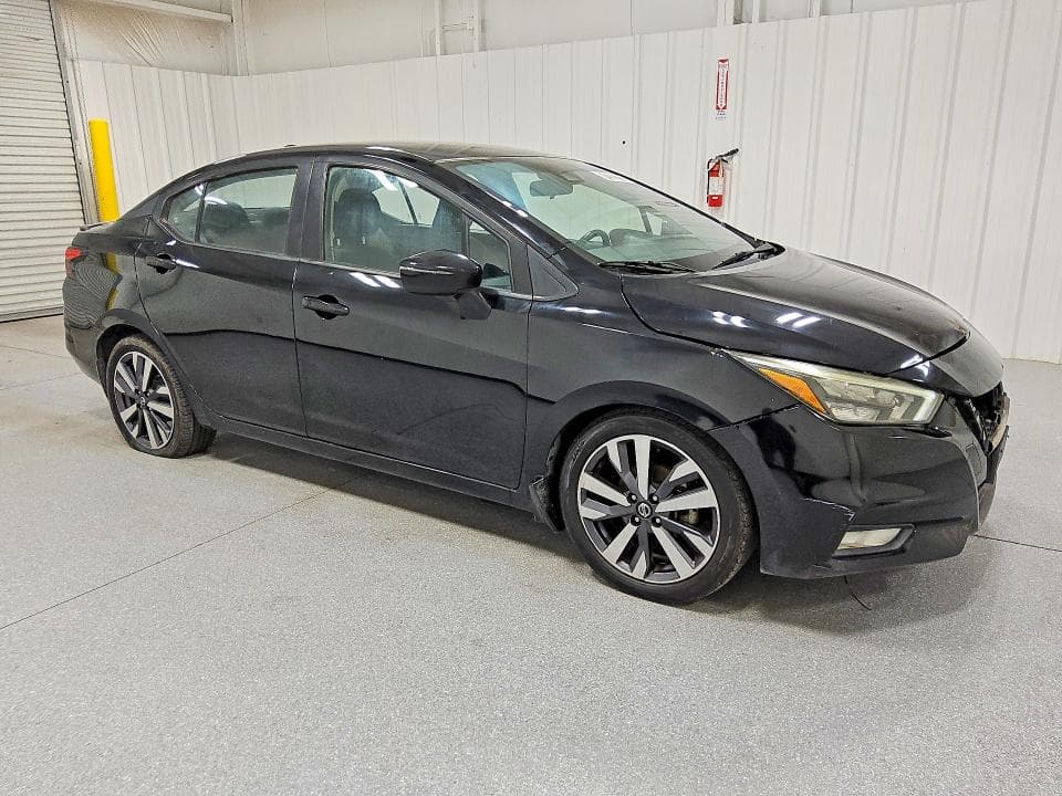 2020 NISSAN VERSA SR 4