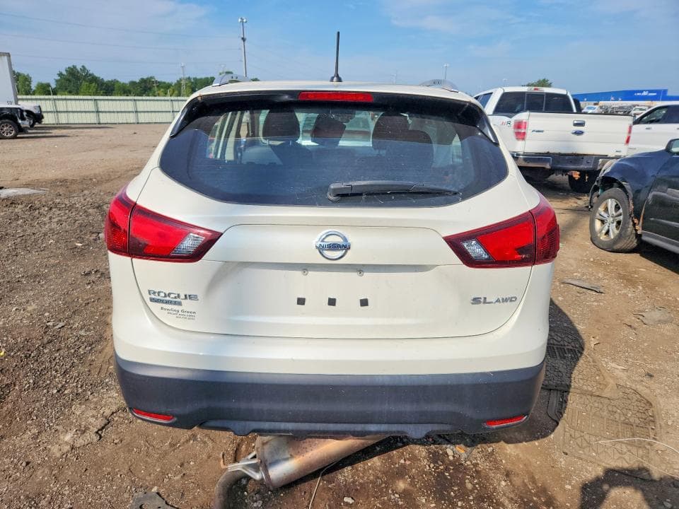 2017 NISSAN ROGUE SPORT SL 6