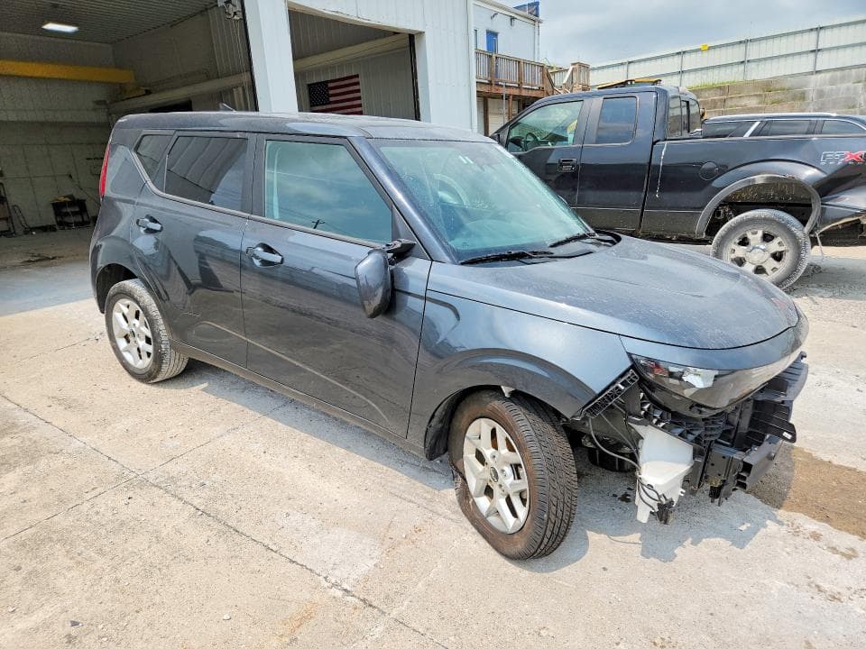 2025 KIA SOUL LX 4