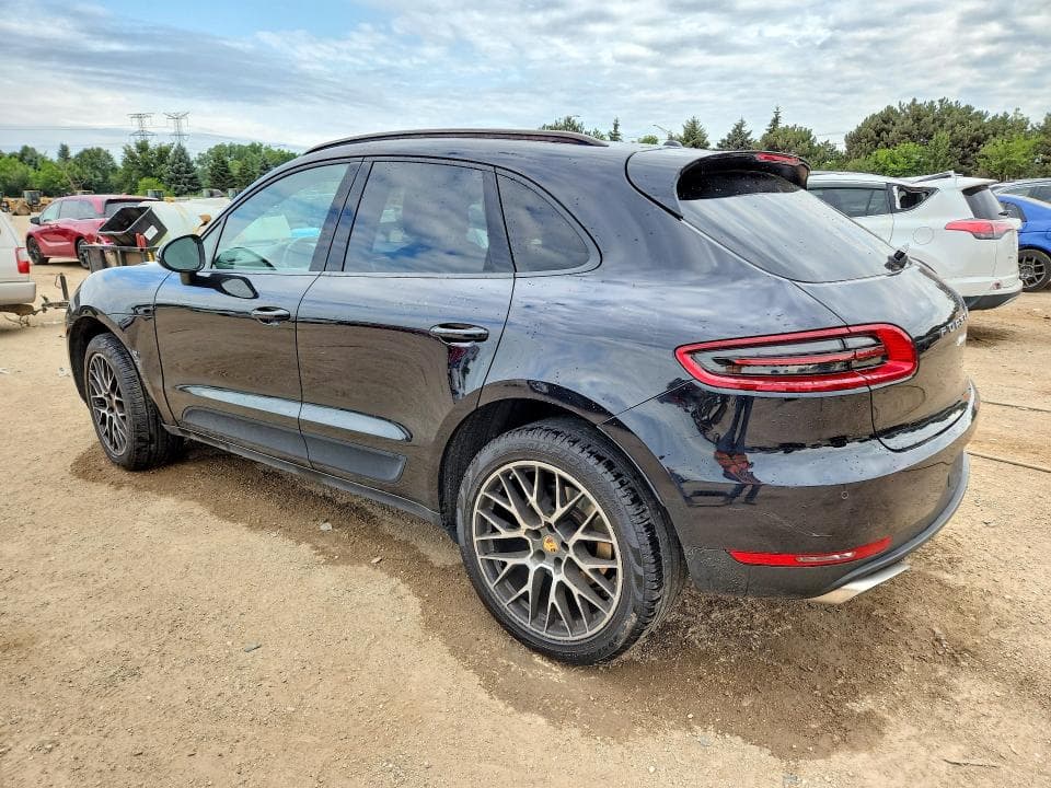 2018 PORSCHE MACAN 2