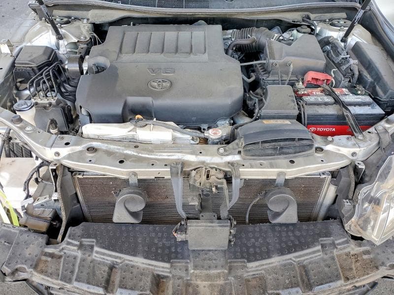 2017 TOYOTA CAMRY XLE V6 11