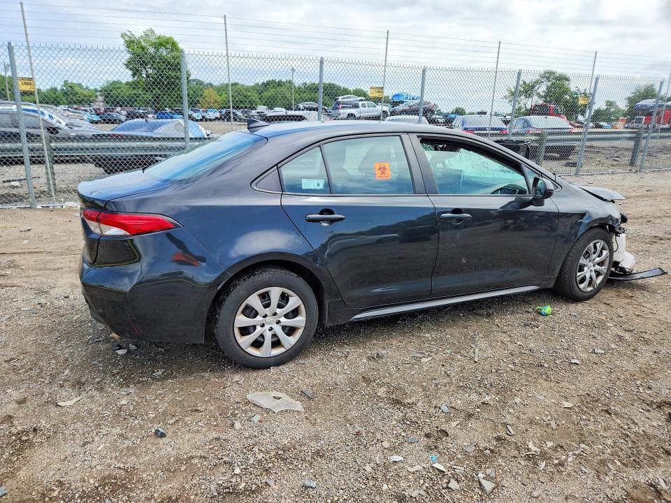 2021 TOYOTA COROLLA LE 3