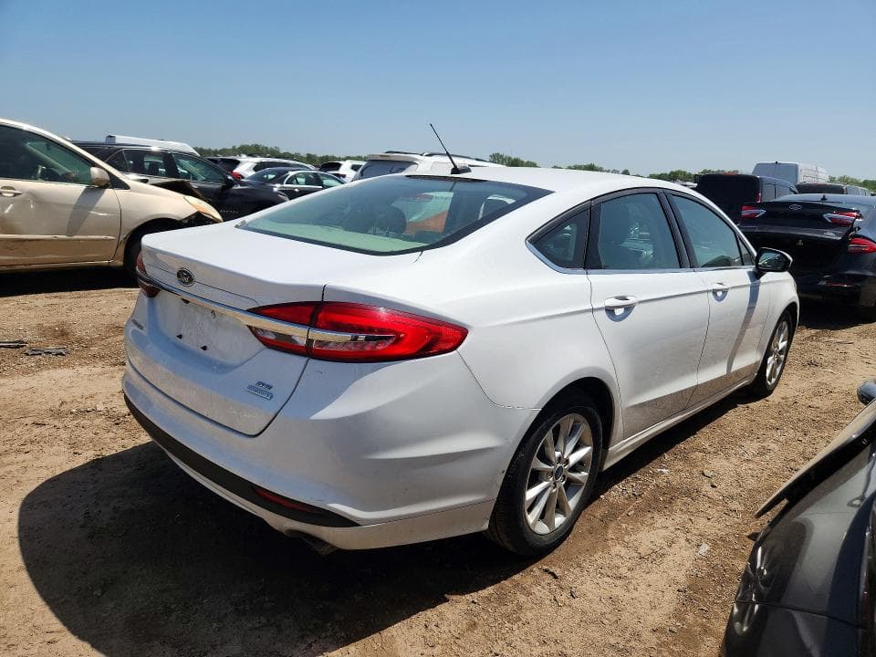 2017 FORD FUSION SE 3
