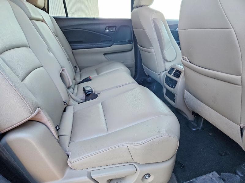 2022 HONDA PILOT SE 11