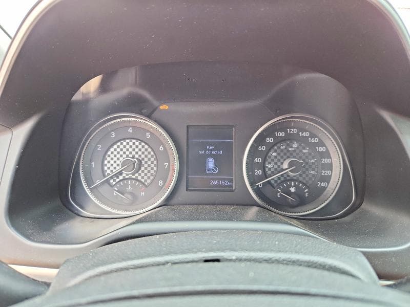 2020 HYUNDAI ELANTRA SEL 9