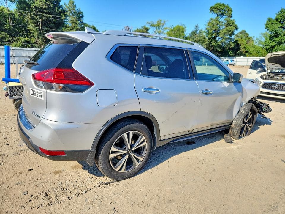 2017 NISSAN ROGUE SL 3