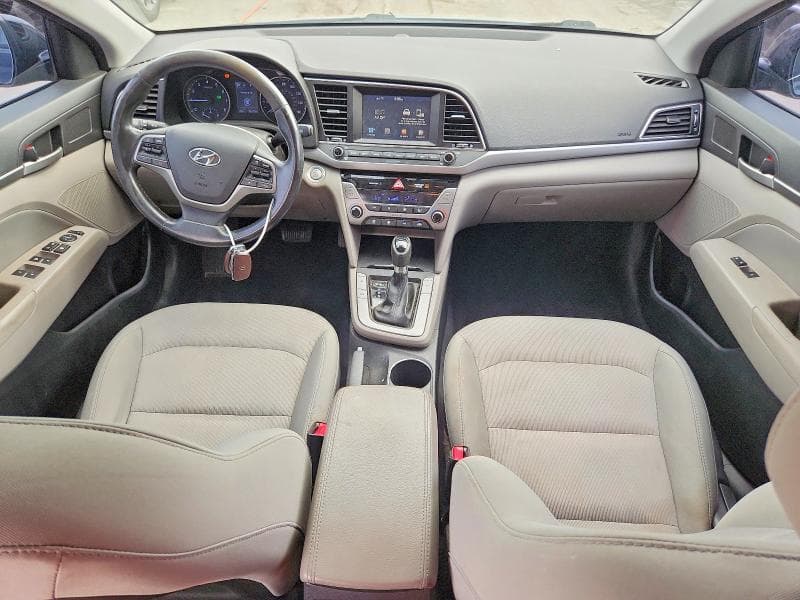 2017 HYUNDAI ELANTRA SE 8
