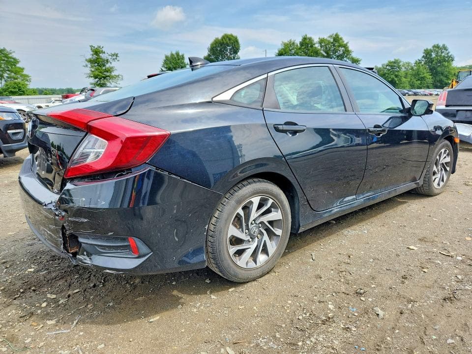 2017 HONDA CIVIC EX 3